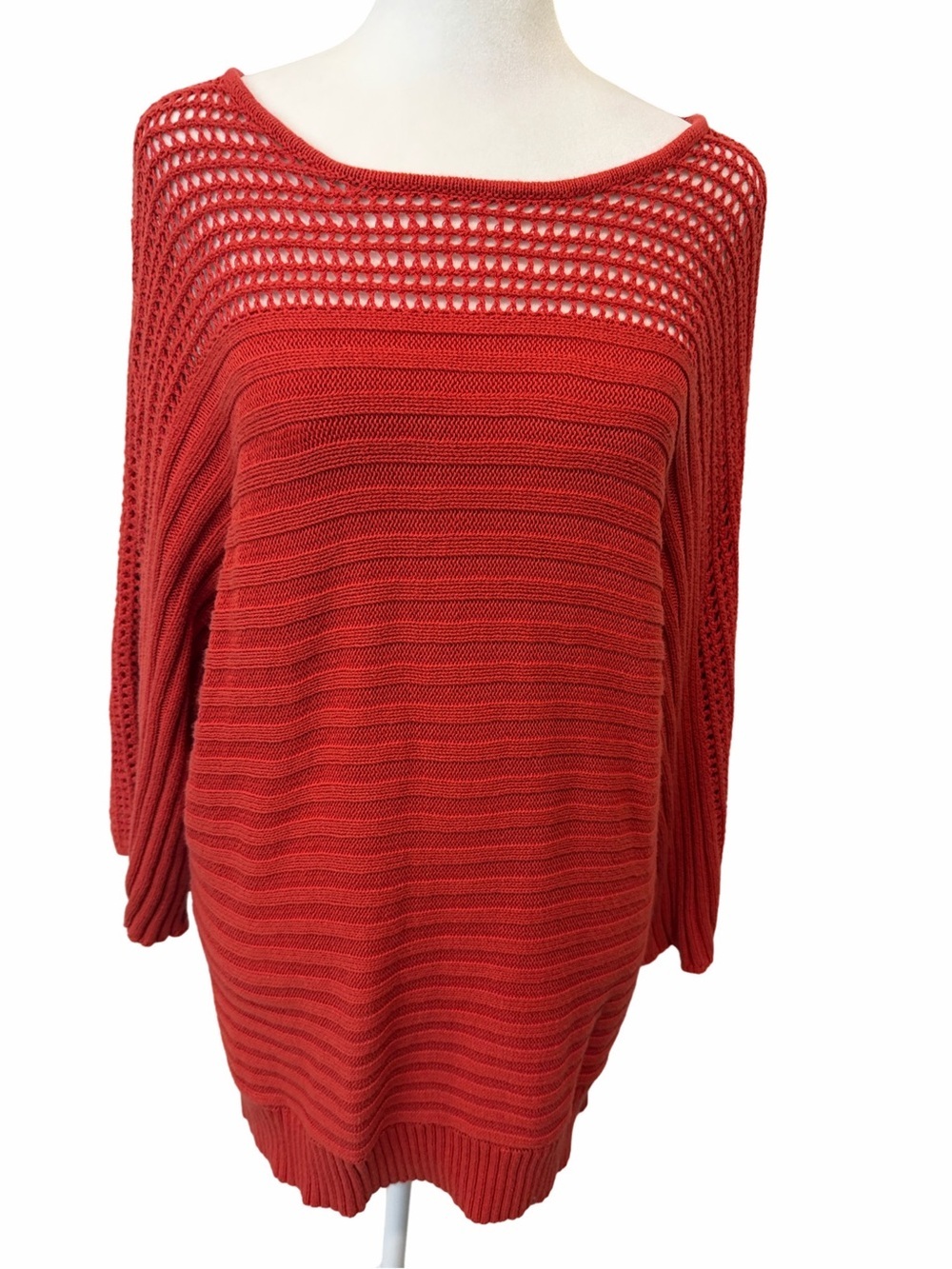 Monroe & Main Open-Knit Off-the-Shoulder Sweater in Red. 3/4 Sleeves. Size L.